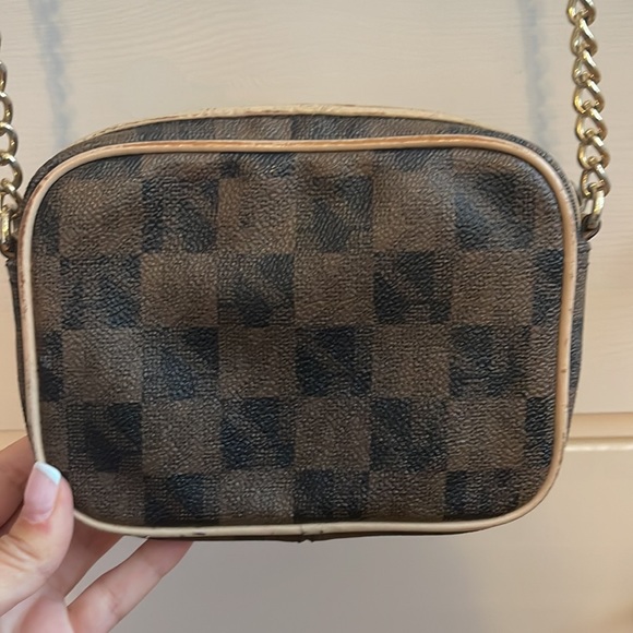 Michael Kors Monogram Crossbody - Picture 4 of 8